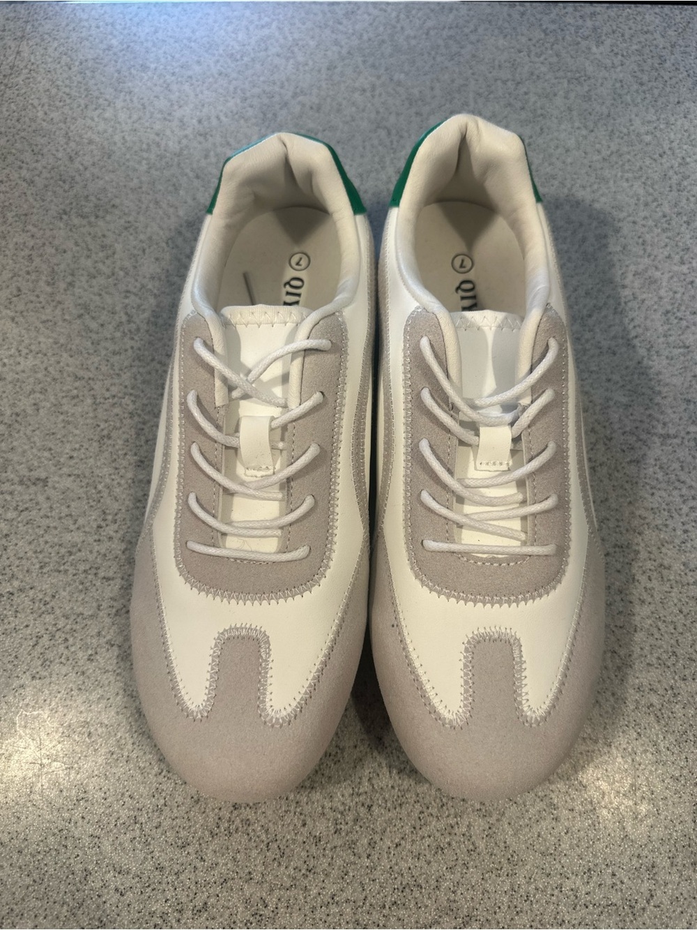 Women’s White and Light Gray Casual Sneakers - Classic Low-Top size 7